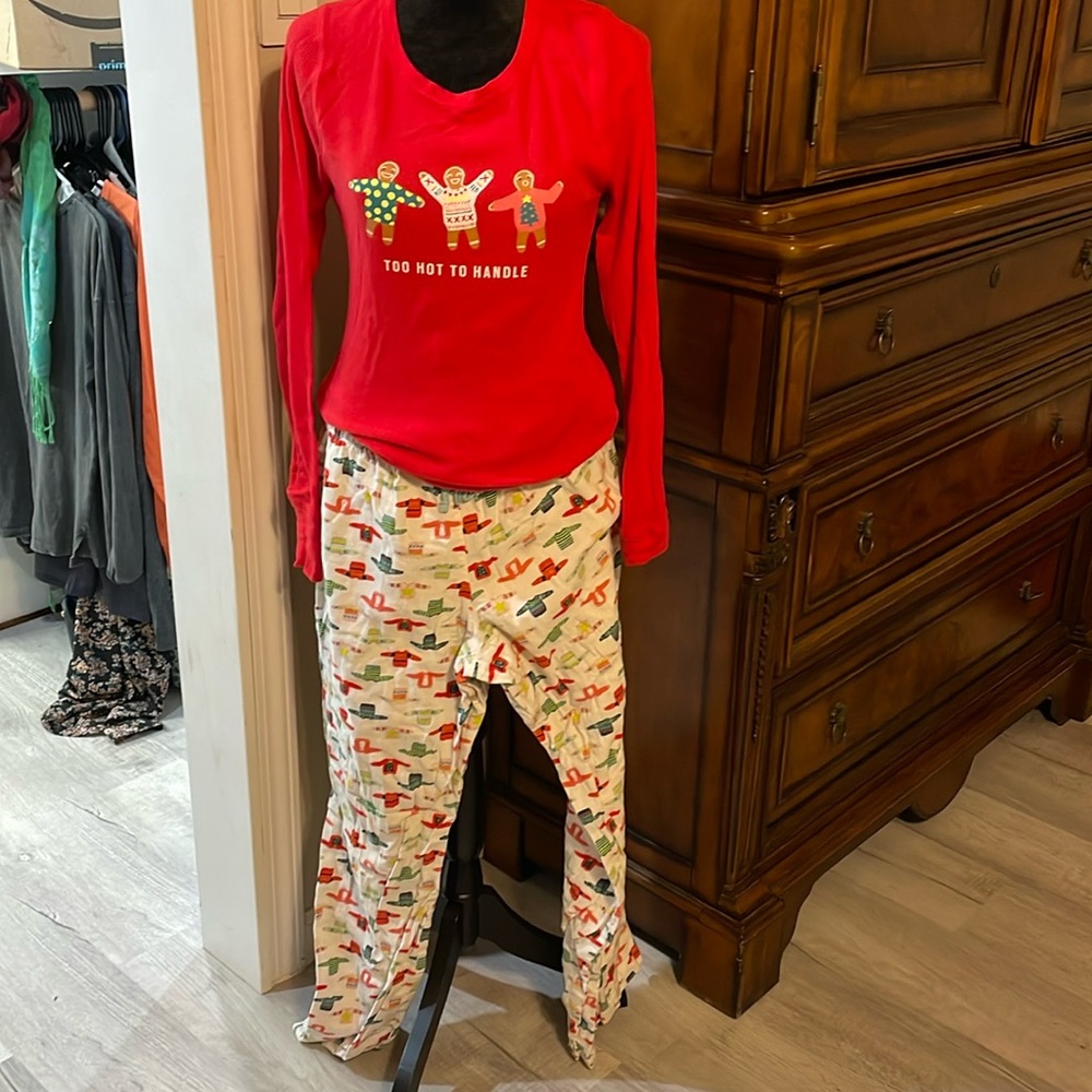 Old Navy Christmas pajamas. Mismatched.